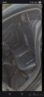 Predám v peknom stave Sedačky na Škodu Octavia 2 - 4