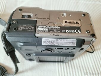 Sony Mavica FD7 - 4