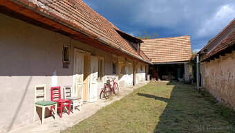 Dve chalupy v malebnej obci Devičany s pozemkom 2979 m2 - 4