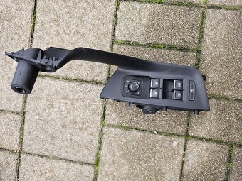 Volkswagen Passat B8 šoferov tapacír - 4