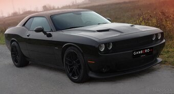 Dodge Challenger 5,7 V8 HEMI R/T - 4