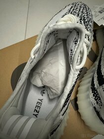 Adidas Yeezy Boost 350 V2 Zebra 42 2/3 - 4