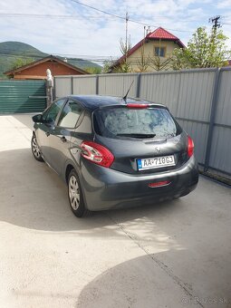 Peugeot 208 1.2 Pure Tech - 4