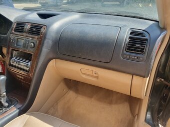 Mitsubishi Galant VIII interiér - 4