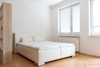 Byt v Bratislave na prenájom – Vyšehradská ulica - 4