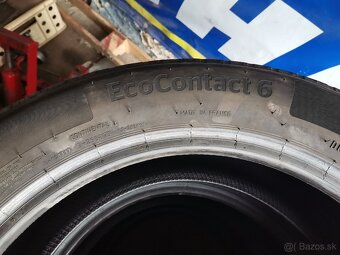 215/55R17 - 4