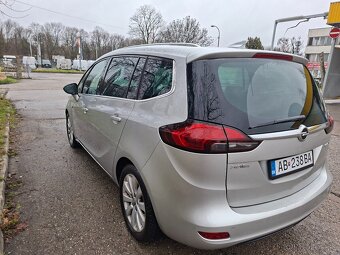 Predám Opel Zafira 1,4 benzín 2/2017 7-miestne - 4