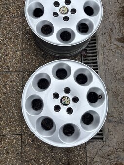 Predam elektróny 205/55 r16 - 4