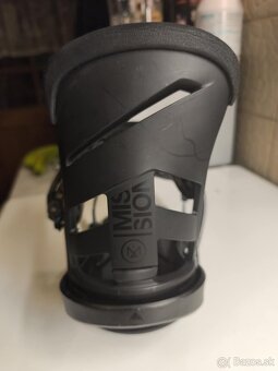 Burton Mission EST (M) 2021/22 - 4