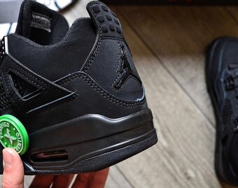 Nike Air Jordan 4 'Black Cat' - 4