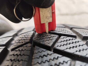 Zimné 205 55 R16 continental - 4