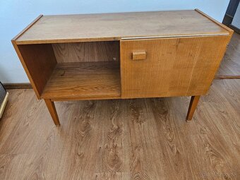 Predám skriňu +stolik - 4