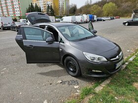 Opel Astra J ST - 1.7 cdti - 4