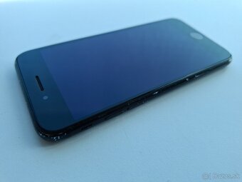 iPhone SE 2020 128GB Black - 4