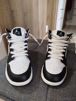 Botasky Air JORDAN 1 MID - 4