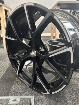 AUDI R19 Originál RS3 - 4