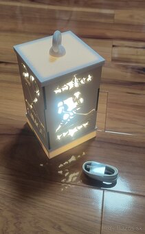 Dekoratívna nabijateľná LED lampa s motívom hokejistu - 4