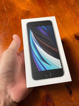 iPhone SE 2020 128GB WHITE - 4