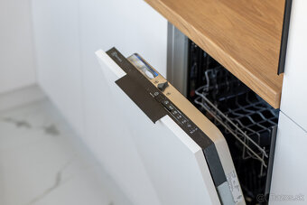 3-izbový byt - kompletná rekonštrukcia | TOP lokalita Košice - 4