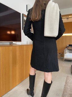 Čierny dámsky kabát zn. Mango - 4