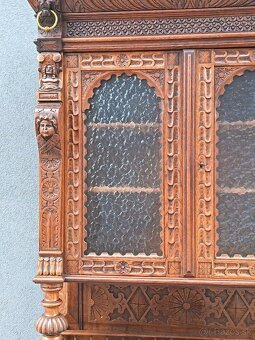 starožitný príborník - 4