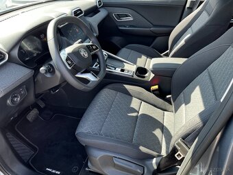 MG ZS hybrid+ Essential AT - 4