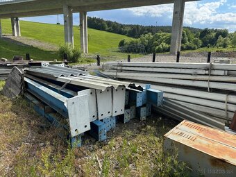 Demontovana hala, Vazniky stlpy 45x15 výška 4,6m - 4