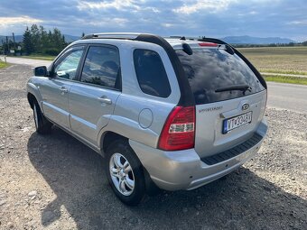 KIA SPORTAGE 2,0 benzin r.v.2006 - 4