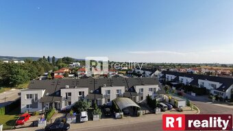 PONUKA LUXUSNÝCH RD NA LODENICI PIEŠŤANY 72024 - 4