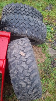 235/70 R16 Jeep Cherokee - 4