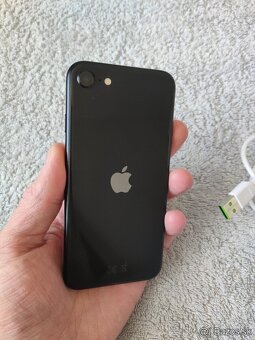 Apple iphone SE 2020 64GB Black - 4