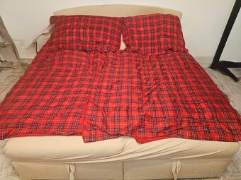 Predám manželskú postel s úložným priestorom - 4