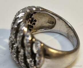 Dámsky strieborný prsteň so zirkónmi - 4