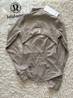 Define jacket Lululemon so zlatým zipsom - 4