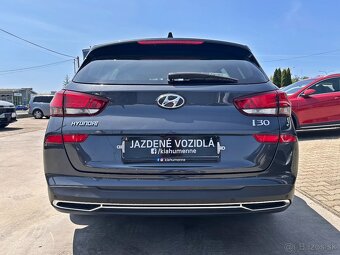 Hyundai i30CW 1.5 T-GDi 118kW mHEV AT7 Family - 4