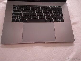 Macbook Pro Retina 15 2018 i7 Cena 470€ - 4