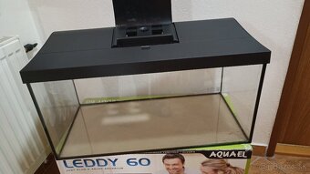 AQUAEL Akvarium set LEDDY LED DN 60x30x30cm, 54l čierne - 4