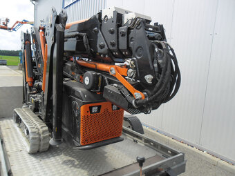 Predám pásový minižeriav BG LIFT M250 - 4