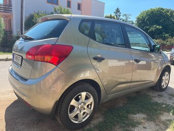 Predám KIA Venga 1,4 ben. 83tis.km - 4