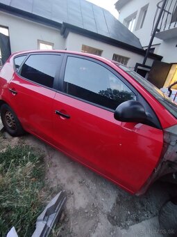 Rozpredám Hyundai i30 - 4
