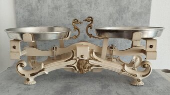 Staré 5kg dvoumiskové váhy po starší renovaci. - 4