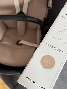 Sedenie Cybex priam 4.0 s úplne novým poťahom Cozy beige - 4