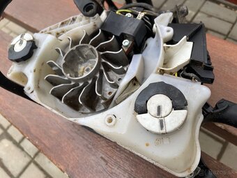 Predám motorovú pilu STIHL MS 211C - 4