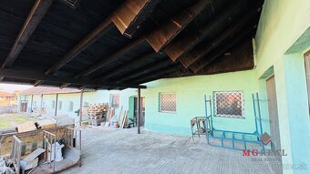 Na predaj rodinný dom Malé Uherce vhodný aj na podnikanie - - 4
