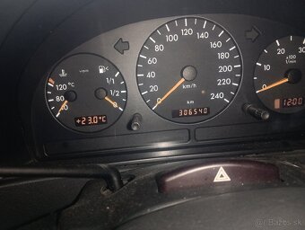 Mercedes ML 270 - 4