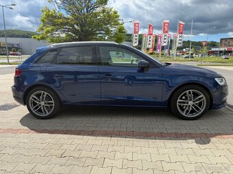 Audi A3 Sportback 2.0 TDI DPF Ambition S tronic - 4