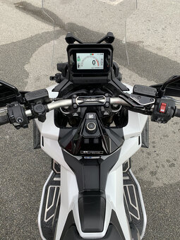 Honda X-ADV 750 - 4