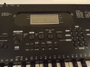 Klávesy Kurzweil KP70 - 4