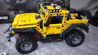 🚙 LEGO Technic 42122 – Jeep Wrangler (kompletný set) - 4