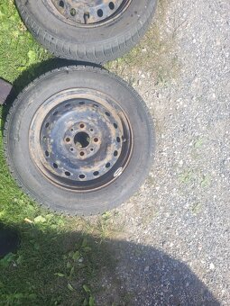 Predám kolesa fiat punto1.1 - 4